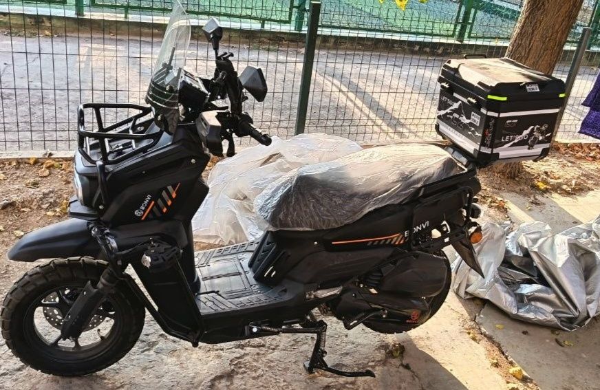 Продаётся скутер Танк Bonvi  2025 года