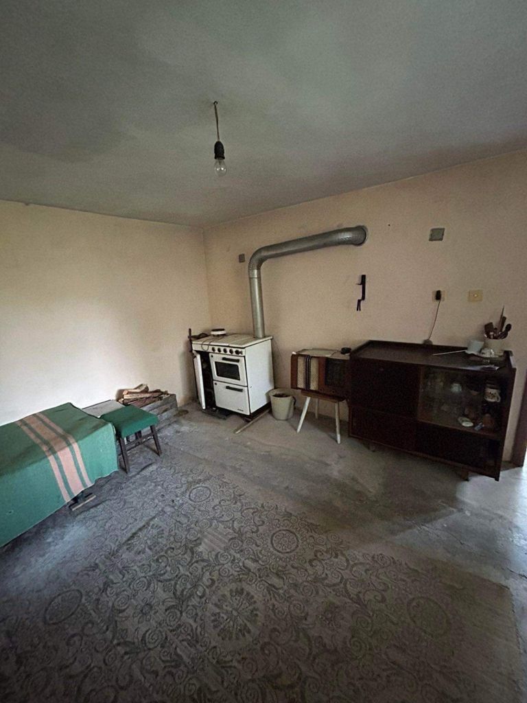 Продава се Къща в с. Белчин, Област София-област - 80 кв.м за 525 €/кв.м - Снимка #3