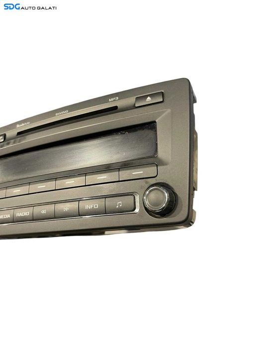 Radio CD Player Stream SkodaAuto Skoda Octavia 2 2004 - 2013 Cod 1Z0035161G [S0122]