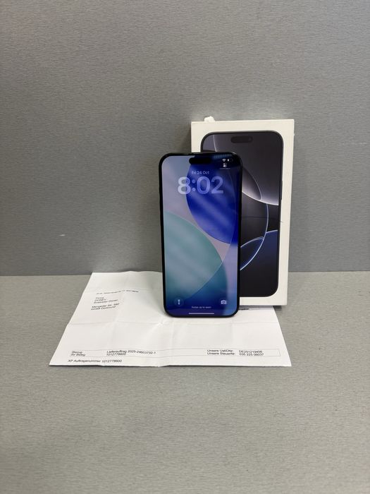 Продавам отличен iPhone 16 PRO MAX