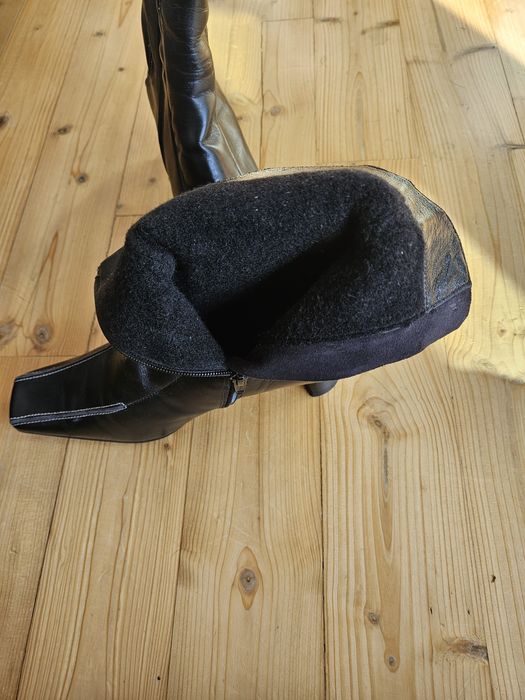 Cizme negre din piele