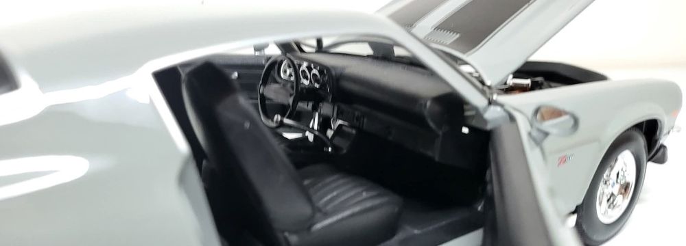 Machetă Camaro z/28 1/18 maisto