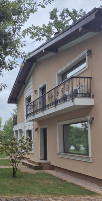 Caut doamna pentru curatenie