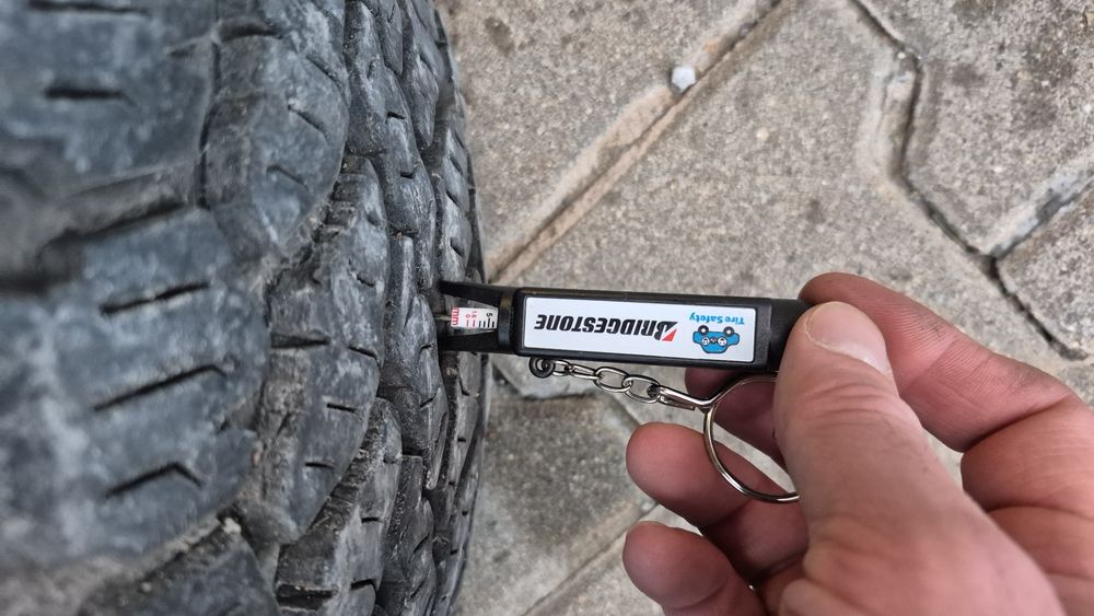 General GRABBER AT3 M+S  215/65R16 All Terrain