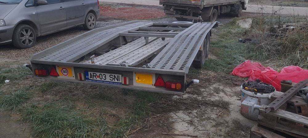 Vand trailer de 3 tone
