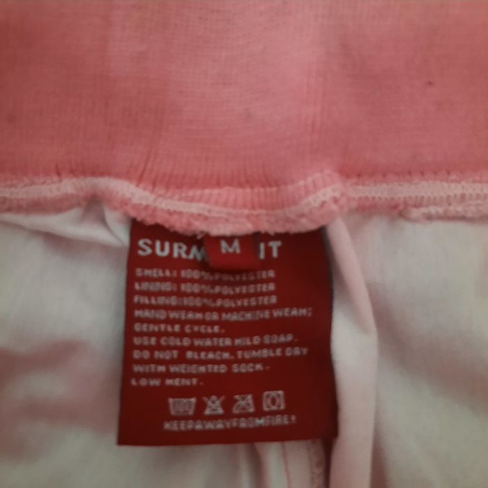 Двойка от Surmount collection хз оригинал или нет