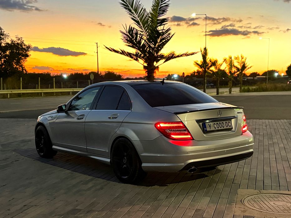 Mercedes - Benz w204 C220 AMG Line