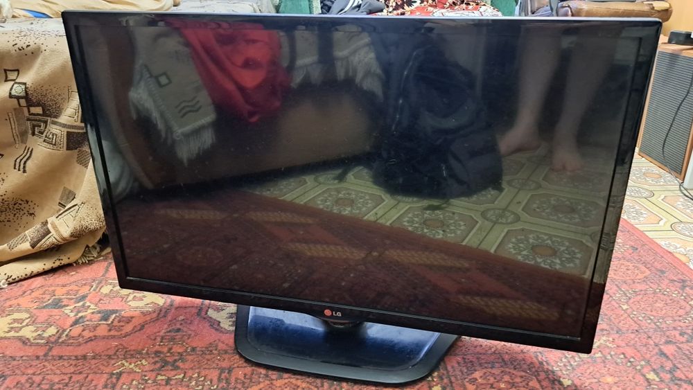 Телевизор LG  комплект