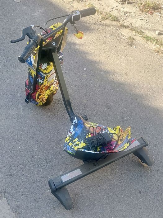 Tricicletă electrică pentru copii, aproape nouă!