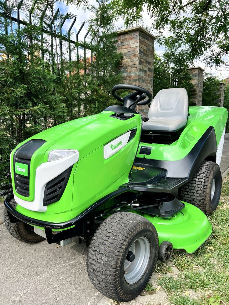 Tractoras de tuns iarba Viking Profesional Briggs&Stratton V2 Twin Int