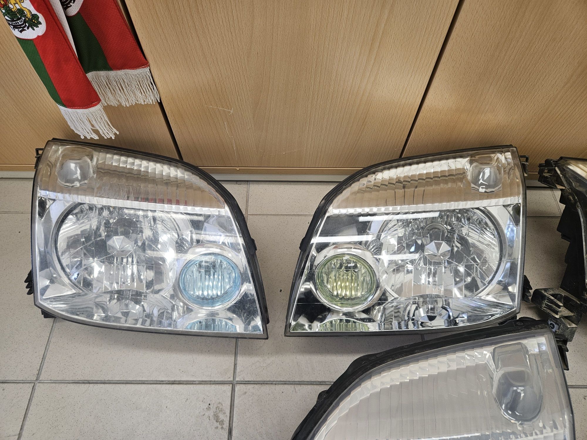 фарове nissan X-trail T30 Нисан Х-Трейл T-30