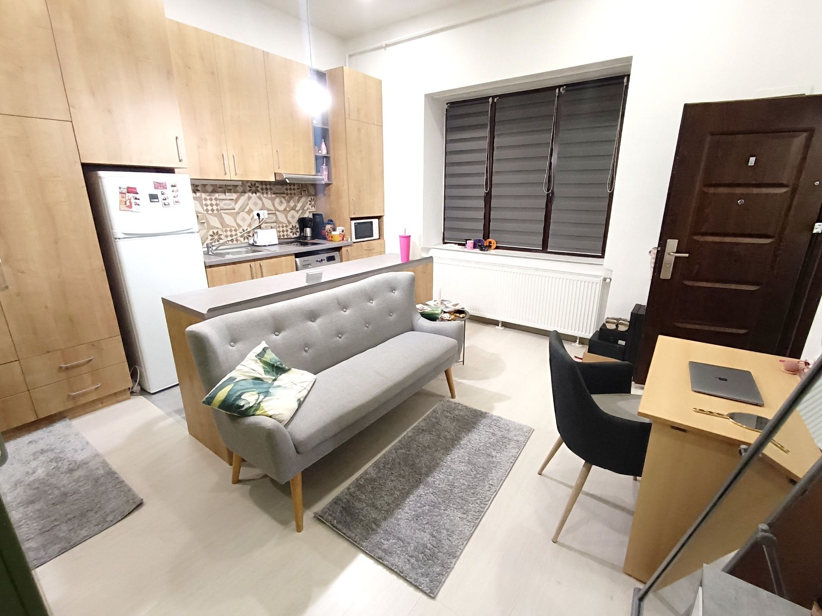 Ap format din 2 garsoniere la casa 64mp+teren 85mp+pivniță HOREA