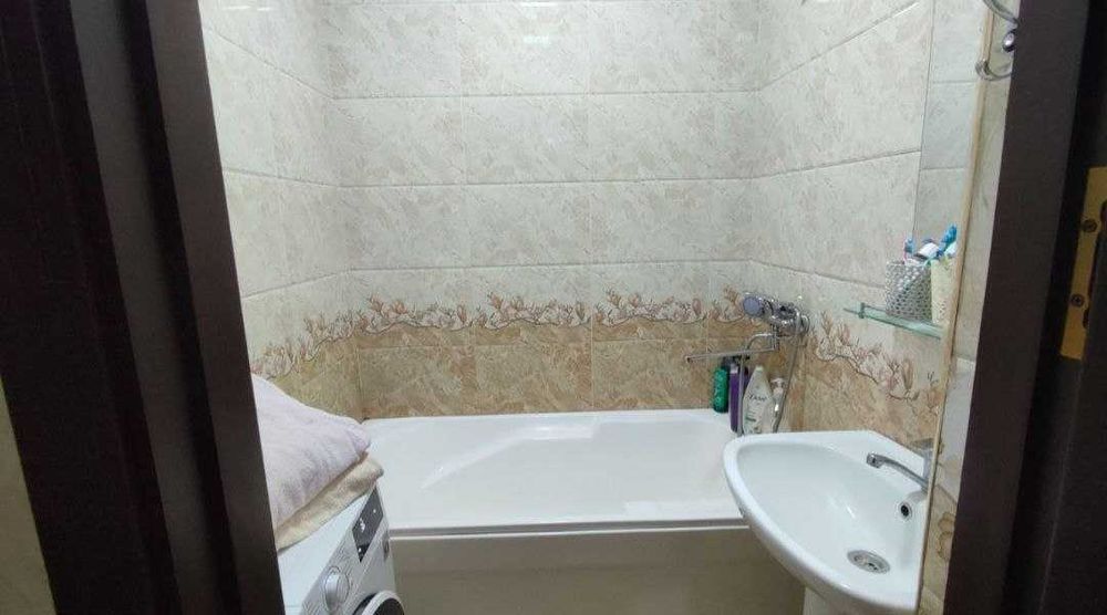 срочно  ПРОДАЕТСЯ квартира на юнусабаде 2/3/4 всего за 67900уе