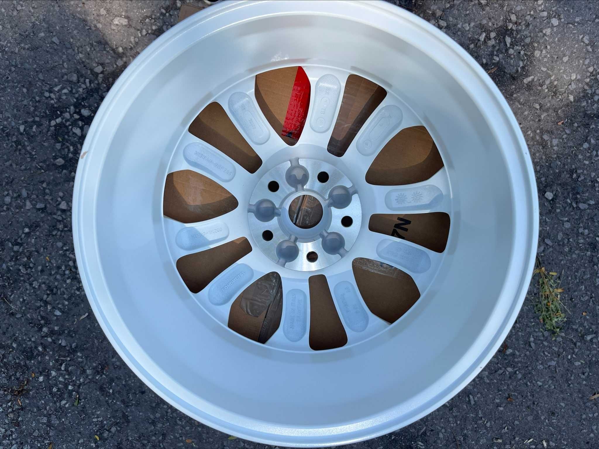 Nissan нови оригинални джанти 17ц 5x114,3