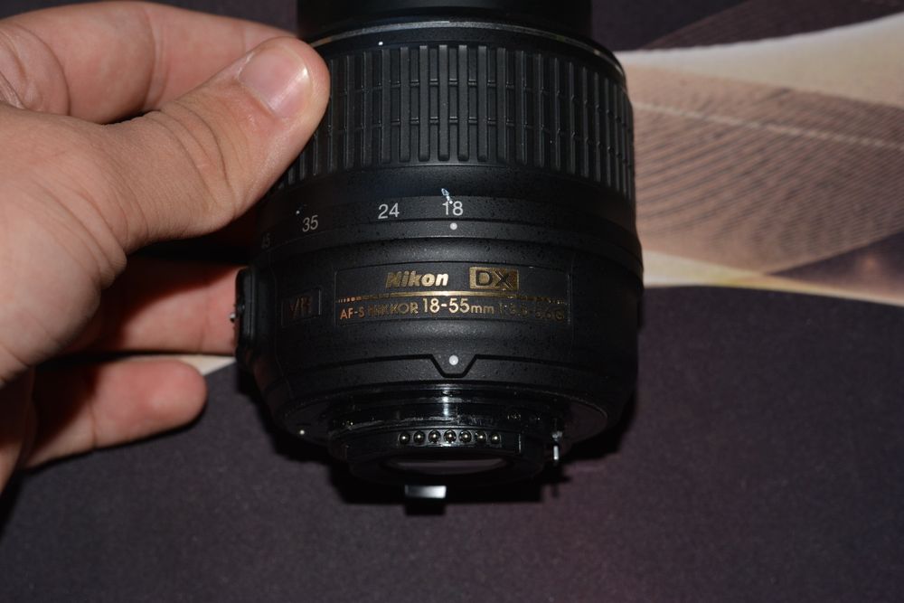 Объектив Nikon 18-55