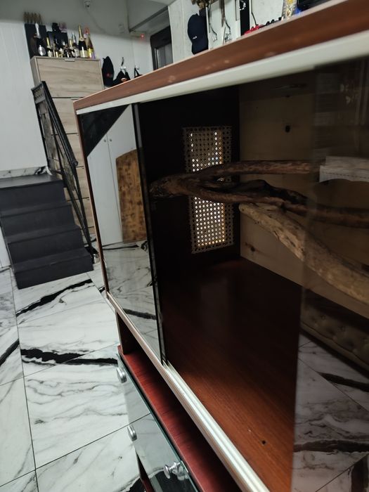 Vând terariu reptile terarii