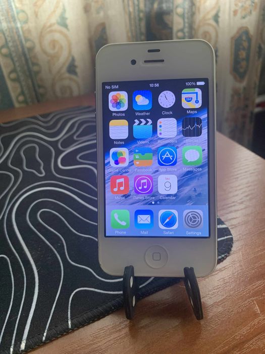 Iphone 4 бял запазен