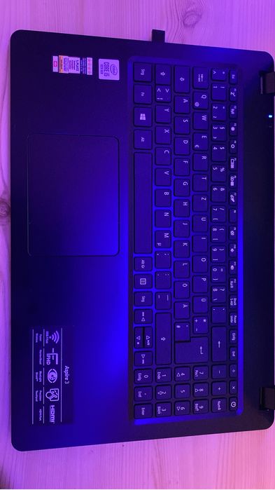 Vând Acer Aspire 3, I5 Gen a 10-a, 1Tb Ssd