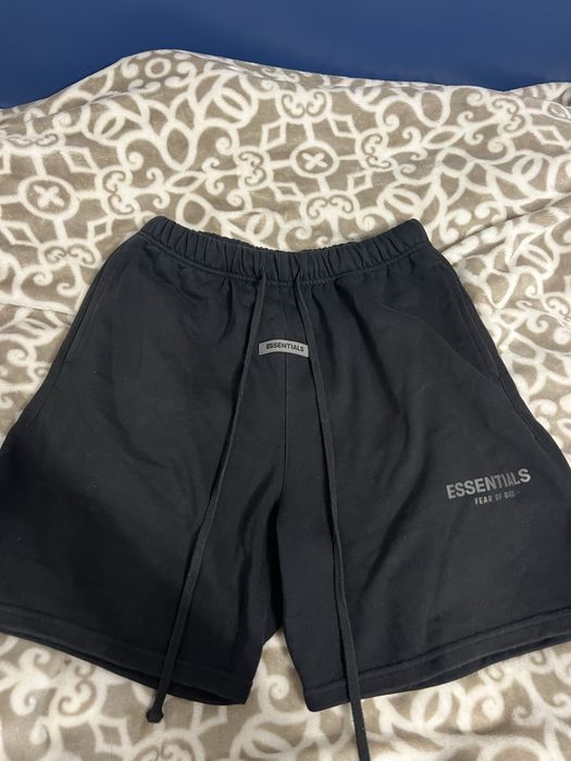 Къси гащи Essentials размер М