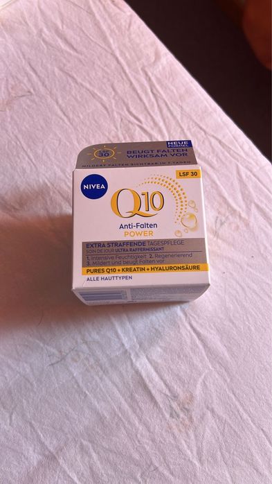 Crema Nivea Q10, Soft, Cellular, Luminous