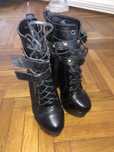 Botine cu toc si platforma pentru femei