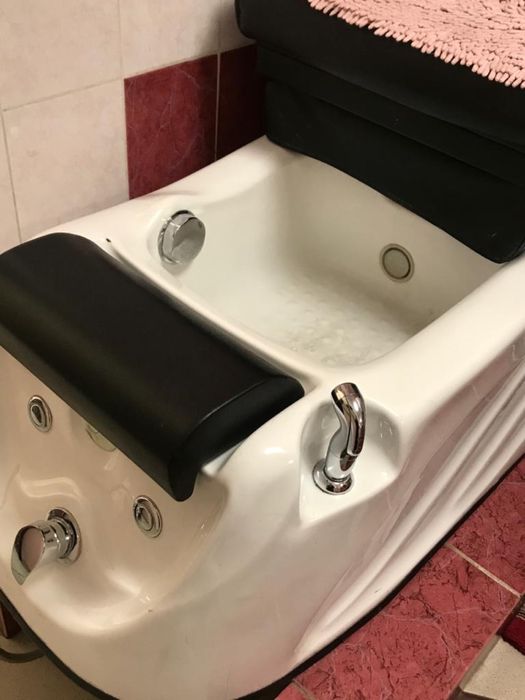 Оборудование и мебель для салона