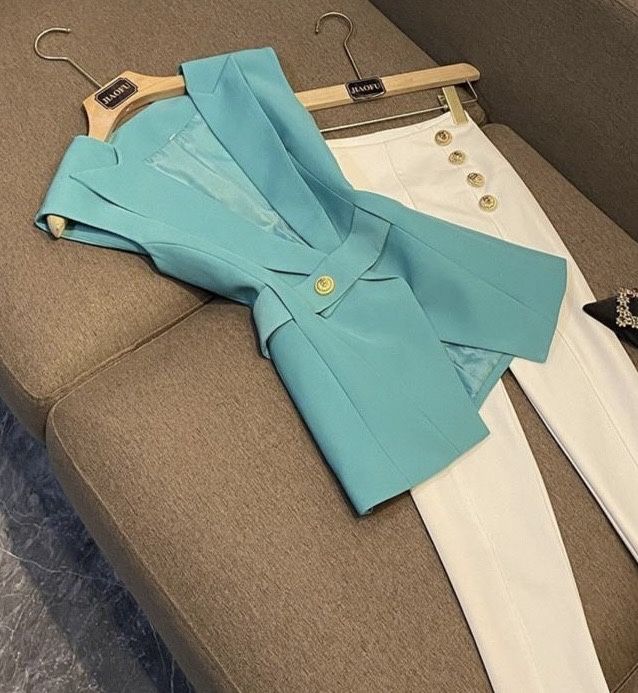 ЖИЛЕТКА Женская новая