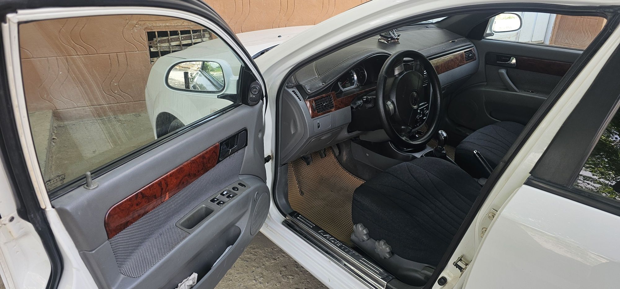 Lacetti 2012-yil