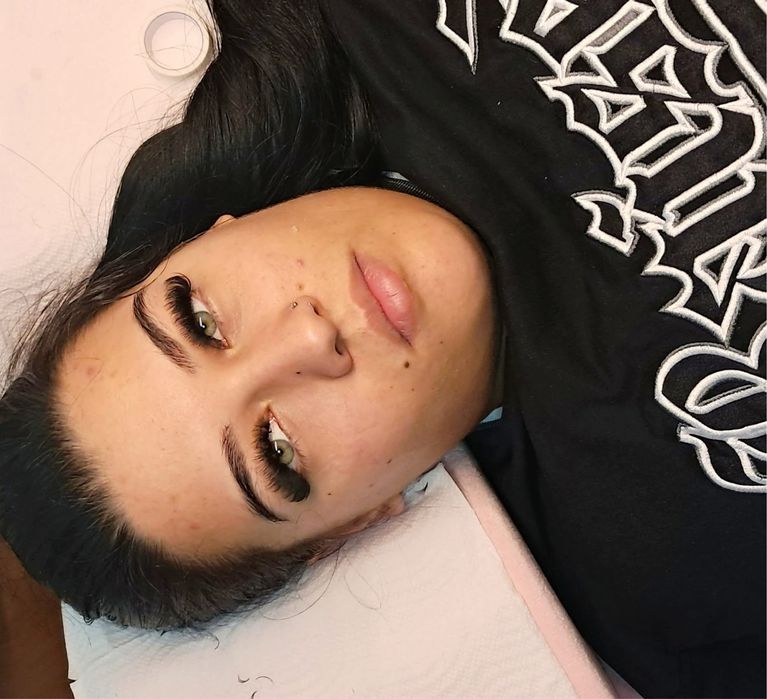 Extensii de gene fir cu fir .Durată 1h 30 min