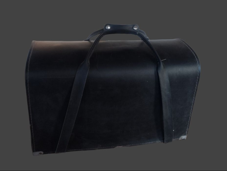 Машинка с футляром