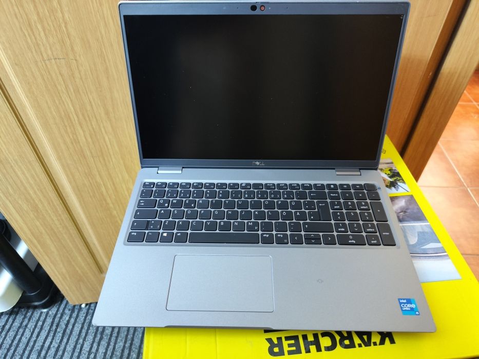 Vand Dell Latitude 5320 i5 gen 11, 16gb ram , nvme