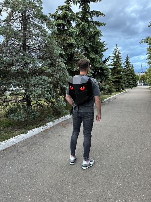 Рюкзак с Led глазами