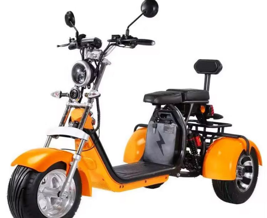 Scuter electric cu 3 roti nou