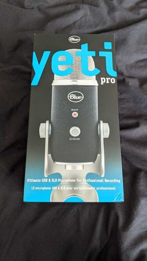 Микрофон Blue Yeti Pro, черен - чисто нов, професионален!