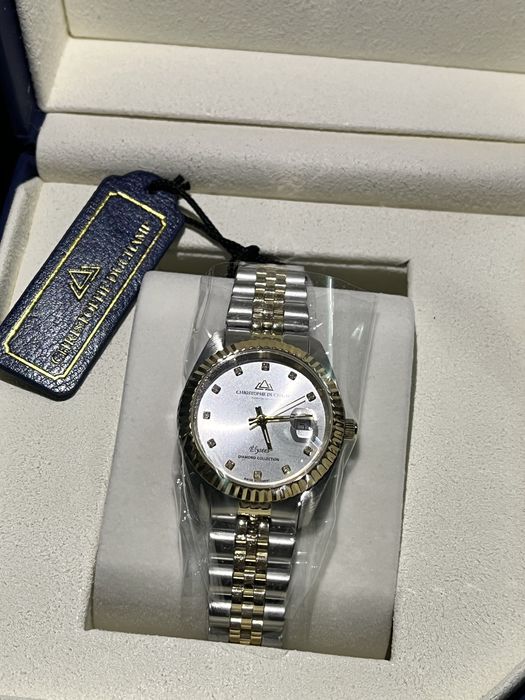 Дамски часовник.