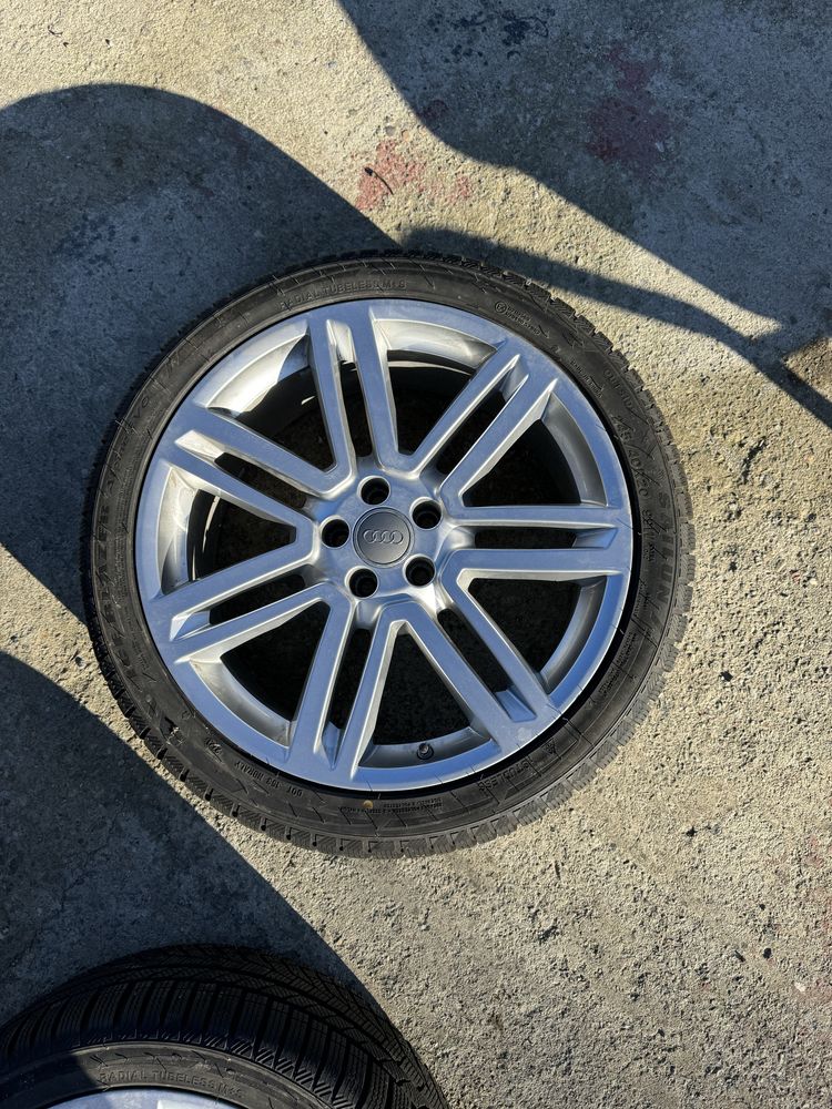 Jante oem audi cu cauciucuri de iarna ca noi  245/40/r20