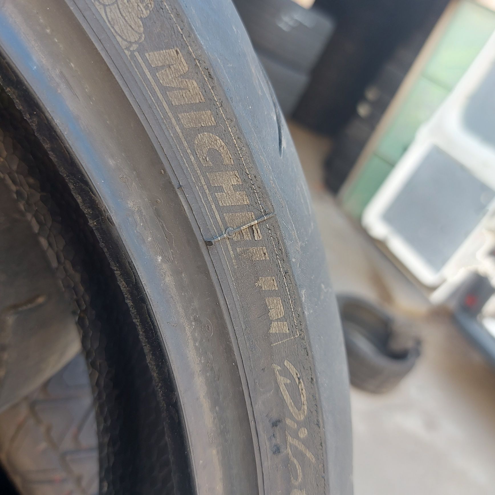 12/60/17"-16/65/17" Michelin  комплект