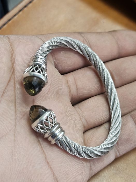 David Yurman срибърна гривна.

Yurman.