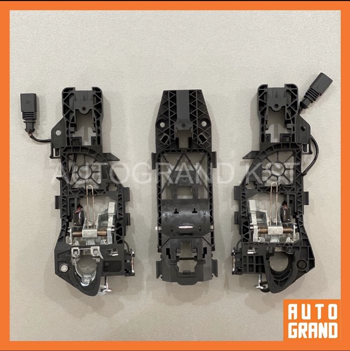 Корпус / опорный элемент ручки Passat B6 / B7, Polo Sedan, Skoda Rapid