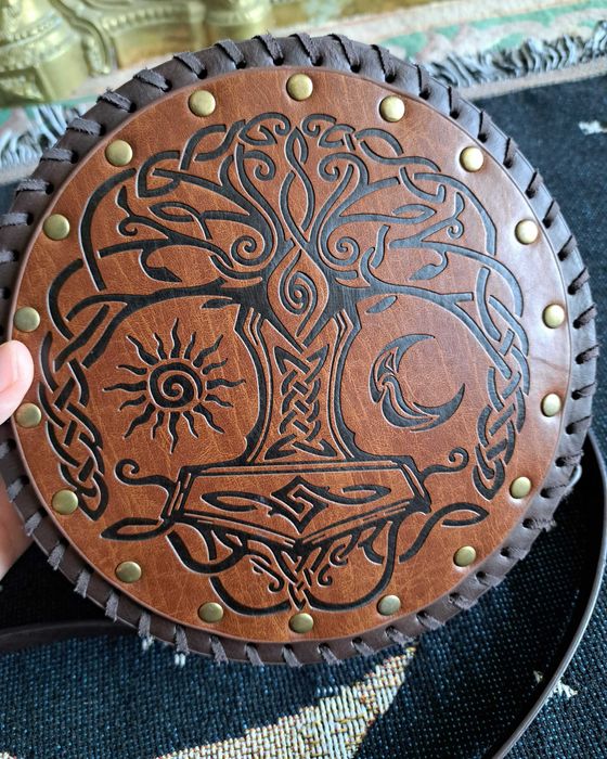 Викингска кръгла чанта