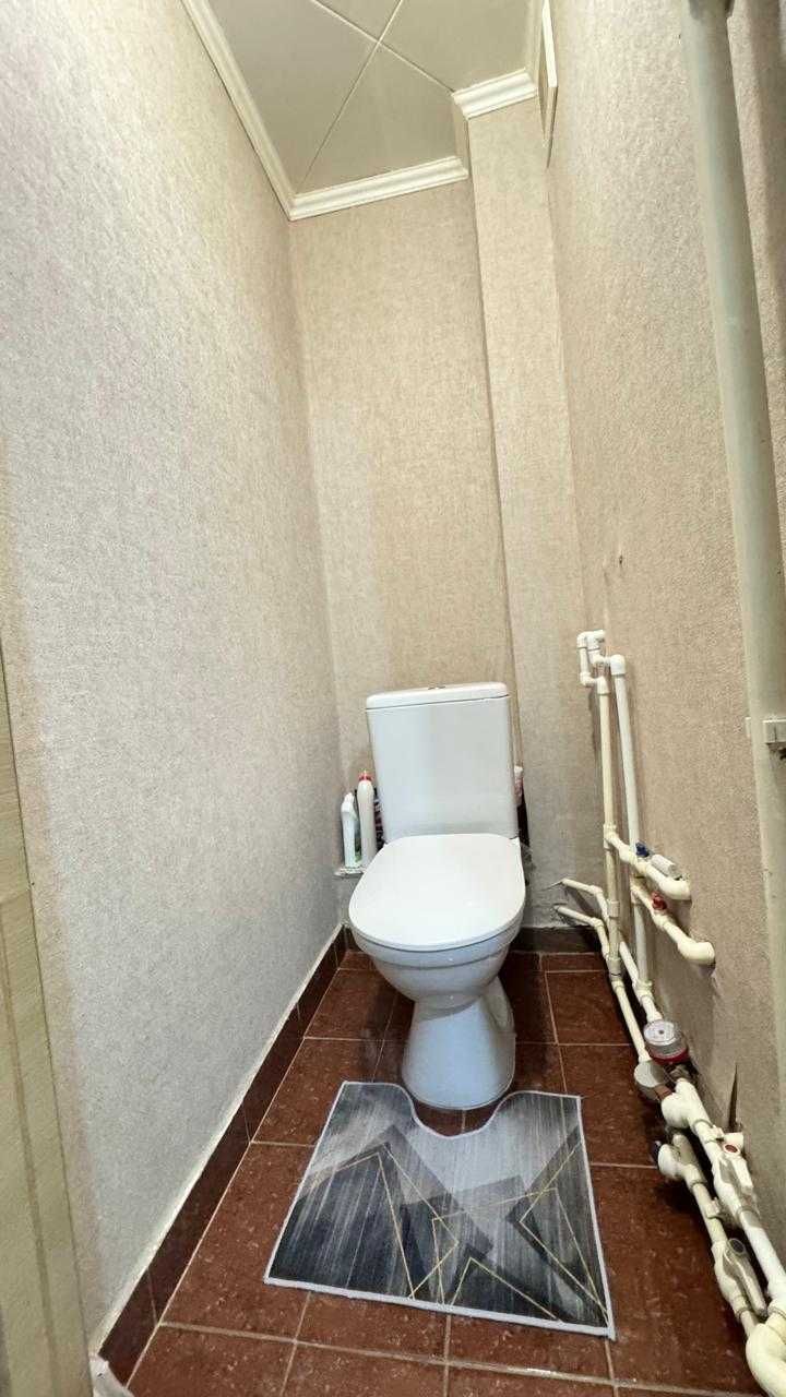 Продам 2-комнатную квартиру, кирпичный дом, ЦЕНТР
