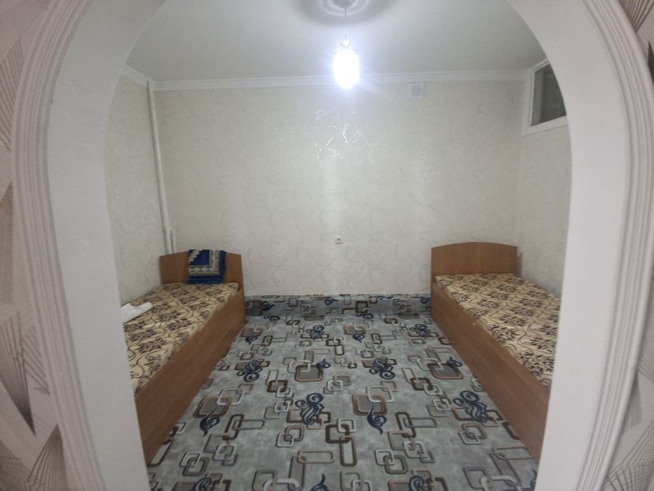 Калеенский Массив. Осиё маркет худудида 2 хонали квартира ижара