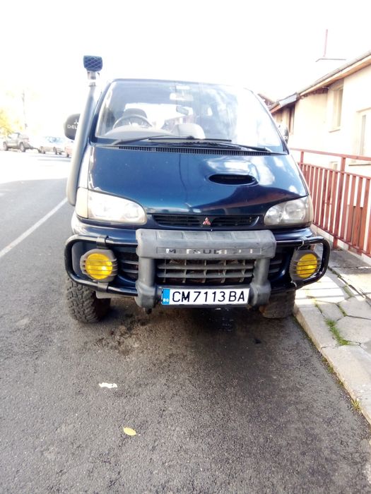Мицубиши Делика L400