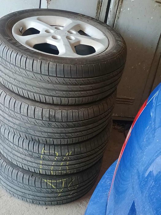 Летни гуми с джанти свалени от Опел Зафира