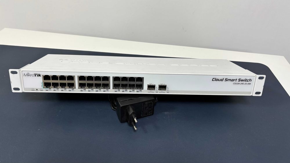 Vand Switch Mikrotik css326-24g-2s+rm