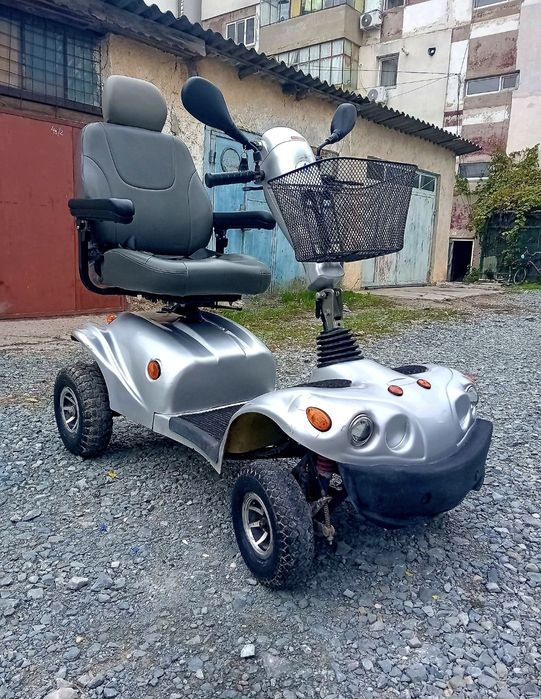Scuter Carut electric pentru persoane cu dizabilități handicap