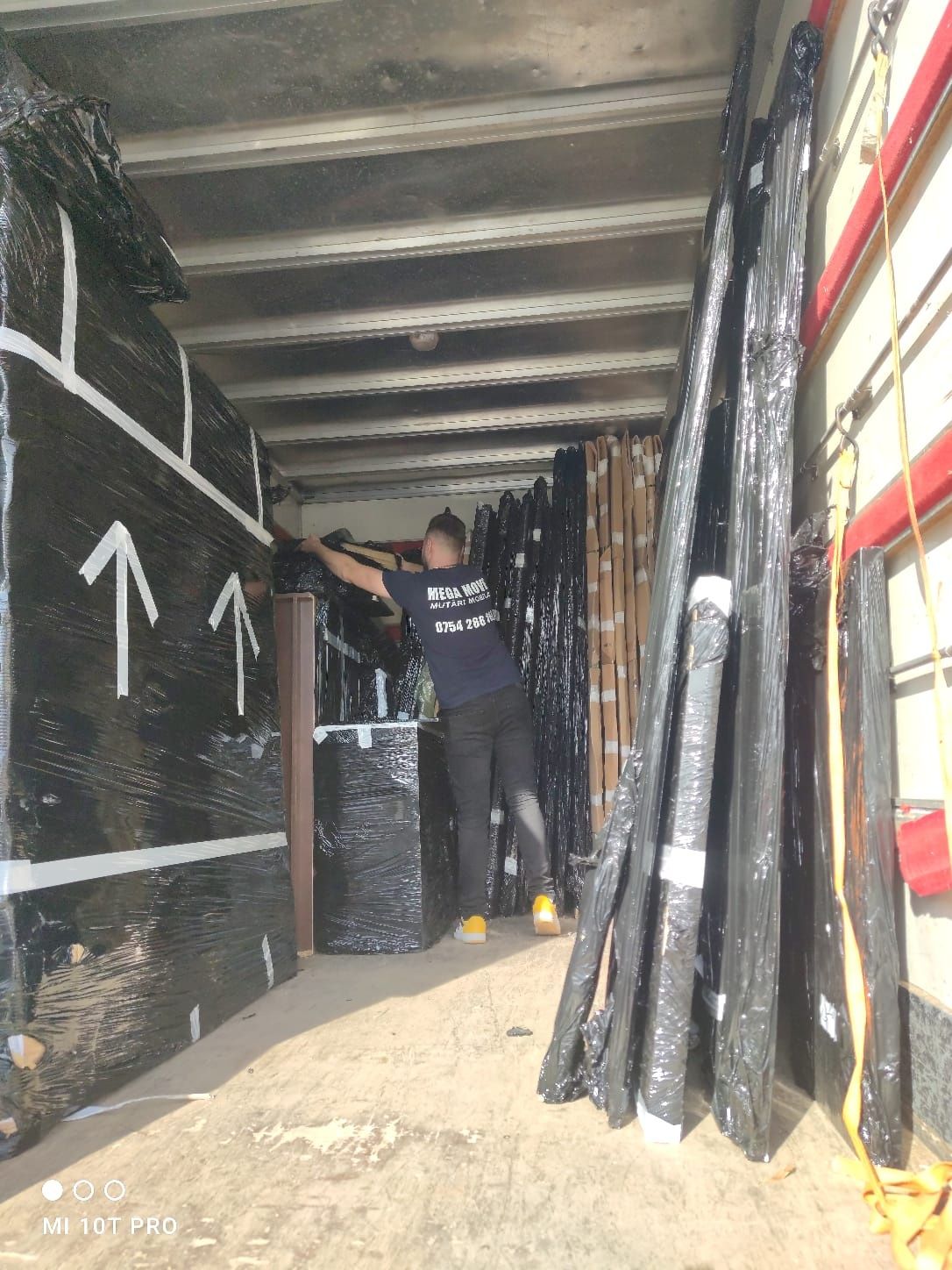 Mutări mobilă/ Debarasare mobilă/ Transport express.