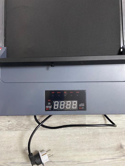 Продам беговую дорожку