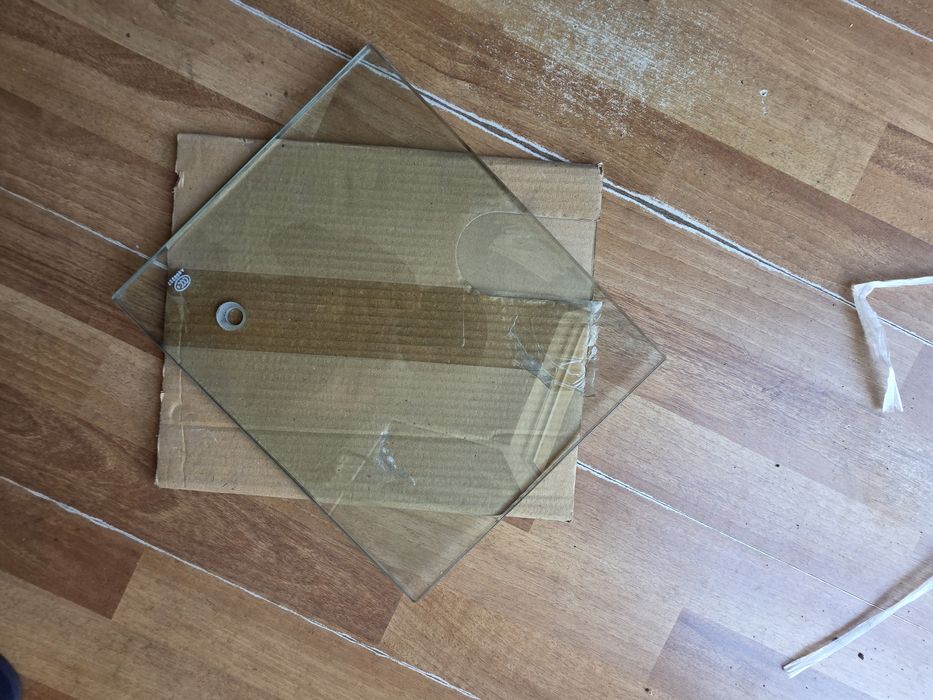 Vând baza de sticla