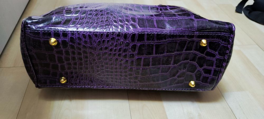 Geanta piele naturala lăcuită mov